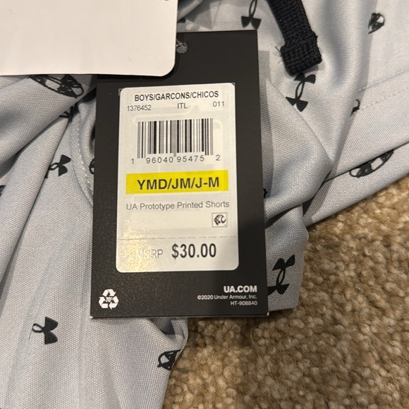 NWT boys under Armour shorts - Picture 2 of 2